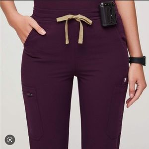 Figs high waisted limited edition color (deep purple) Yola Skinny pants - small
